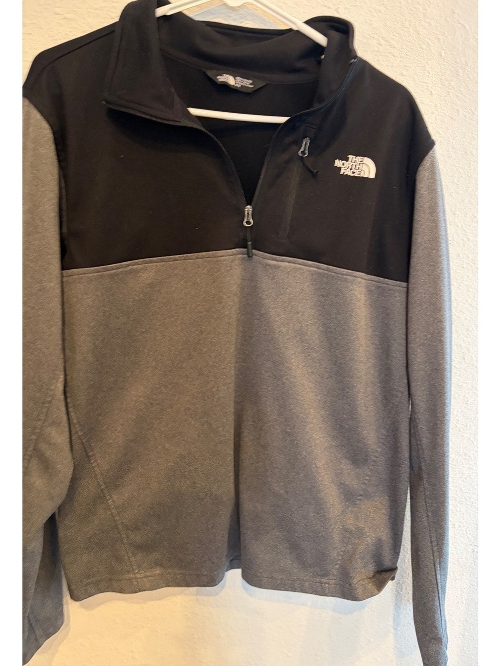 The North Face Men's Fleece Pullover Half-Zip Jacket Gray Black Medium